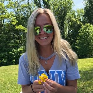 Meet your Posher, Jess