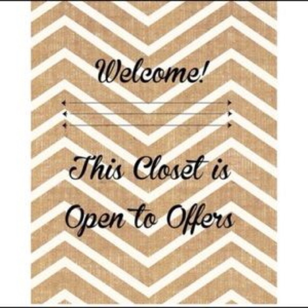 Welcome to my closet! I'm open to any offers! ❤️
