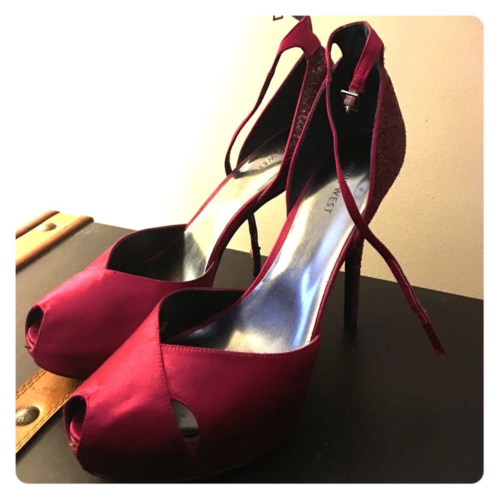 Nine West Peep Toe Heels(wine)