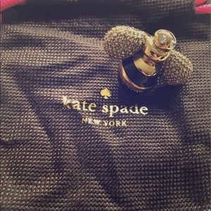 Queen bee statement ring