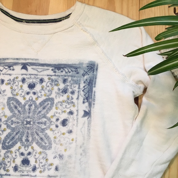 Boho Chic Sweatshirt - Picture 2 of 5