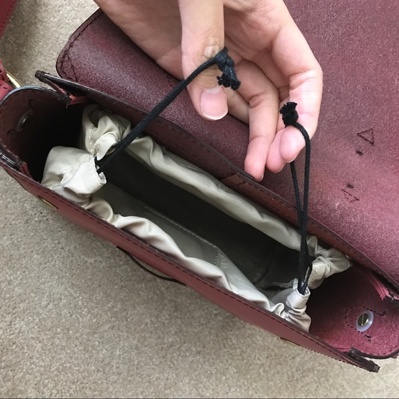 lIIBeCa Hudson Street Crossbody - Picture 2 of 8