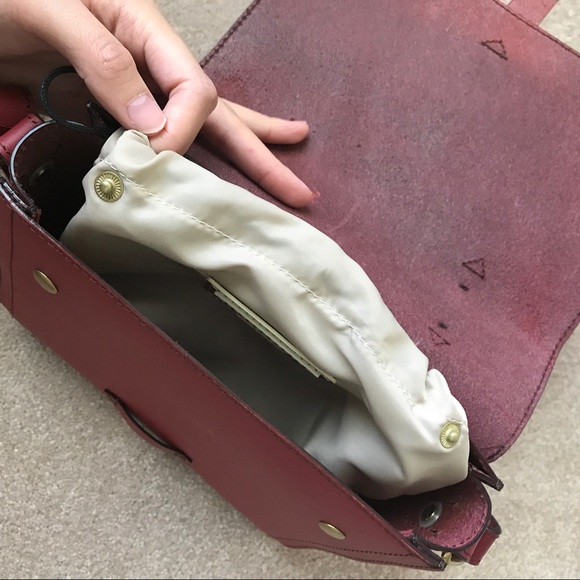 lIIBeCa Hudson Street Crossbody - Picture 3 of 8