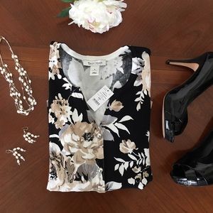 WHBM sweater NWT black beige and gray size small