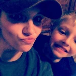 Meet your Posher, Shay