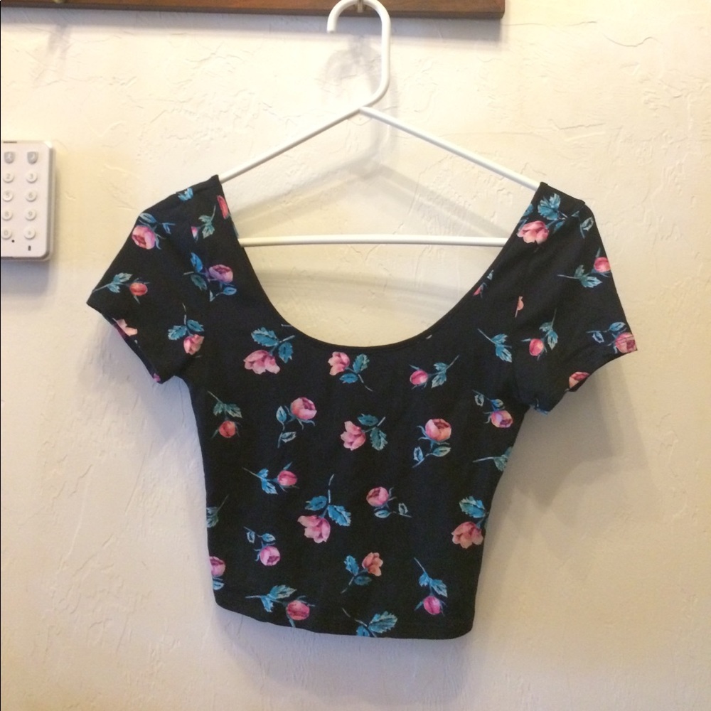 Floral Backless Crop Top