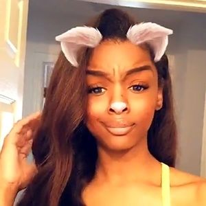 Meet your Posher, Iesha