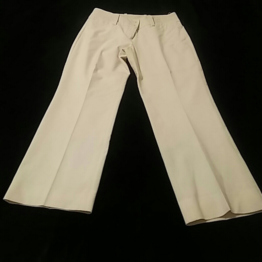 Size 2 The Limited White Capri Trousers