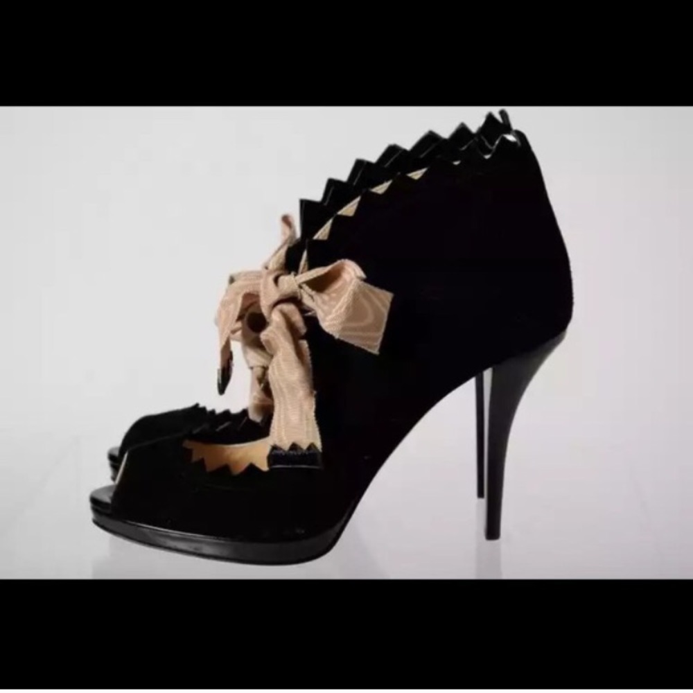 Gorgeous black suede O Jour lace up pumps/booties