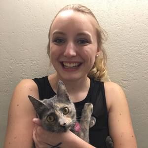 Meet your Posher, Nicole