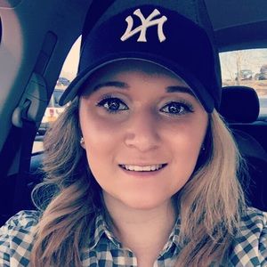Meet your Posher, Brianna