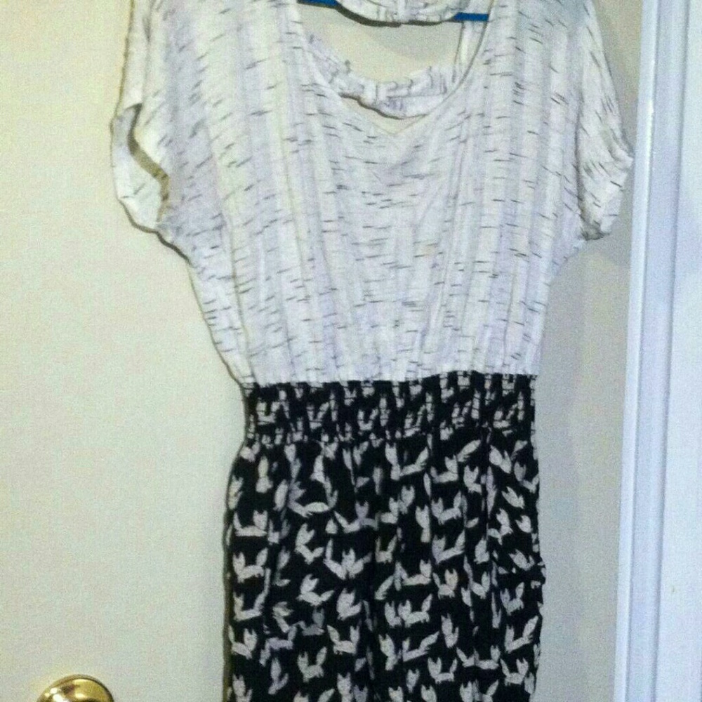 Medium fox print romper