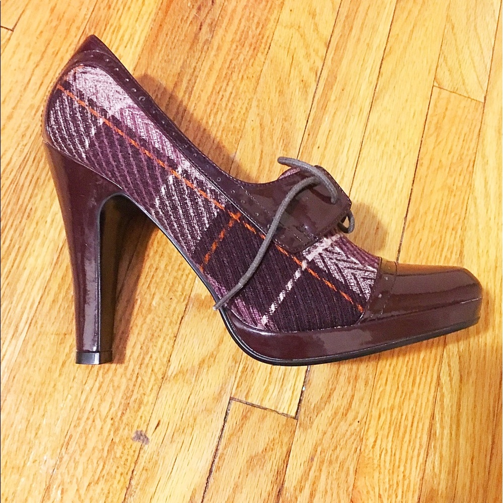 BNWT Steve Madden "Reilly" plaid heeled oxfords