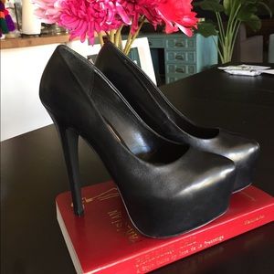Steve Madden Pumps