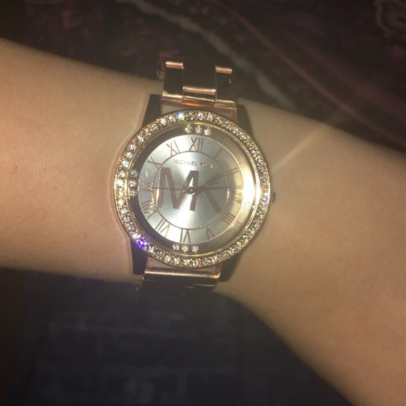 Michael Kors rose gold watch