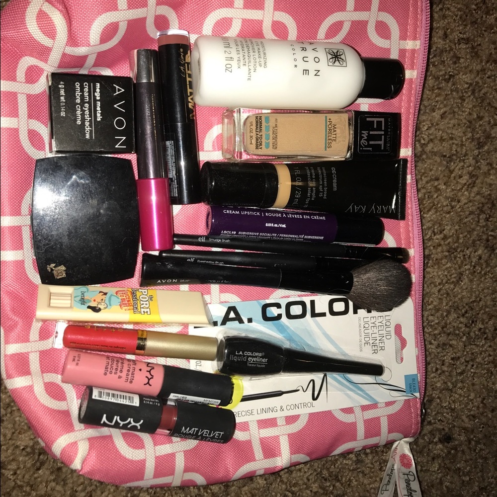Bundle of gently/hardly used makeup products