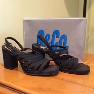 Navy blue high heeled sandal