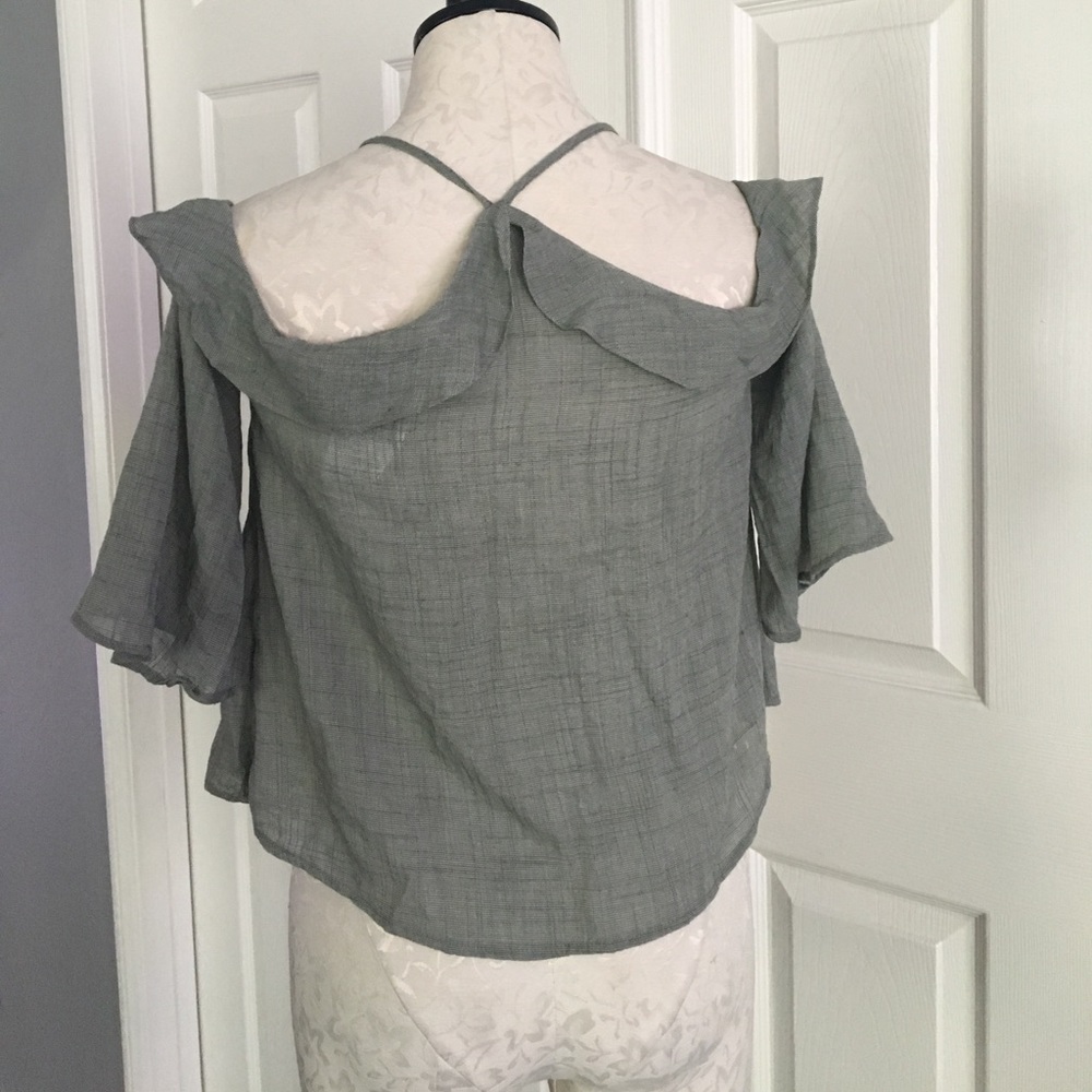 Lush Cold Shoulder Ruffle Top - Picture 4 of 5