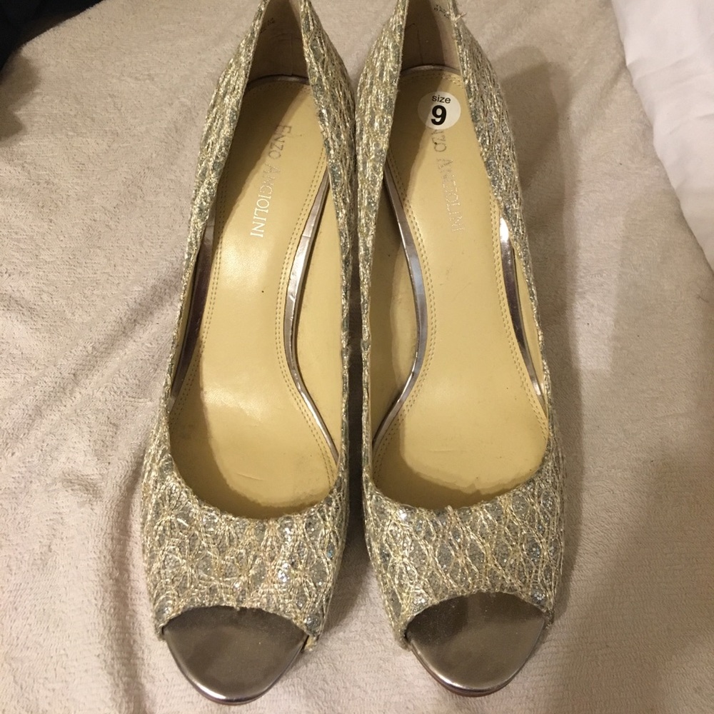 Enzo Angiolini Silver peep toe pumps