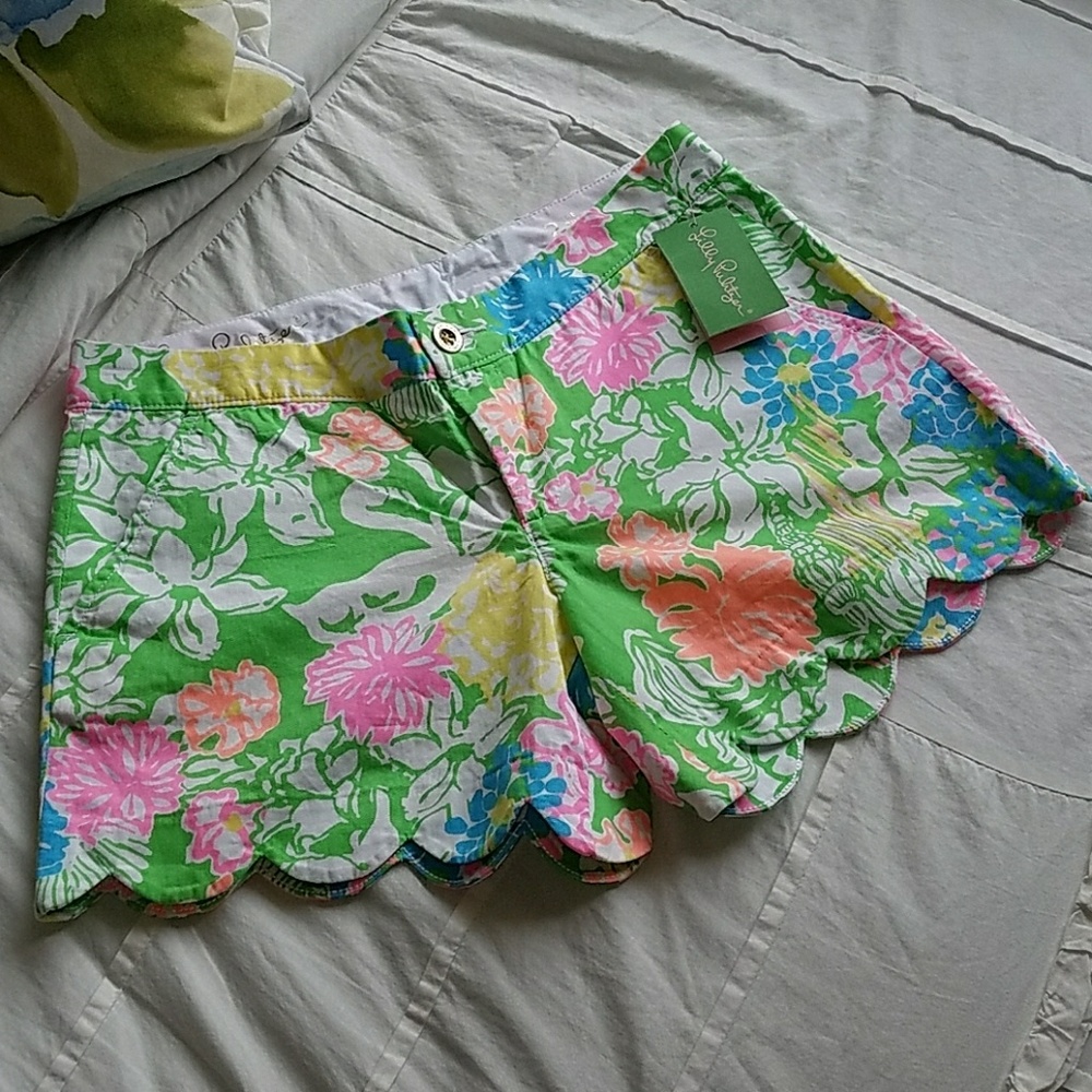 SOLD Lilly Pulitzer Scalloped Shorts