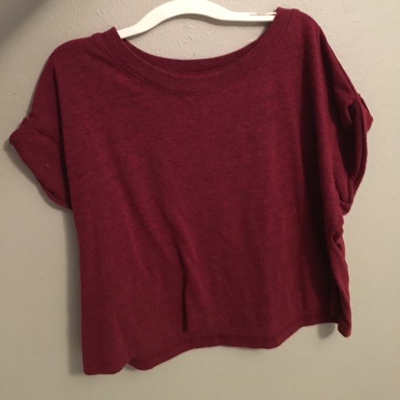 Cute dark red crop top - Picture 1 of 1