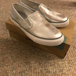Sperry Seaside Metallic silver sneaker slip on