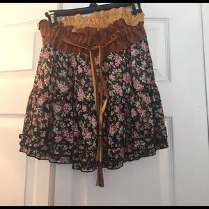 Floral print skirt