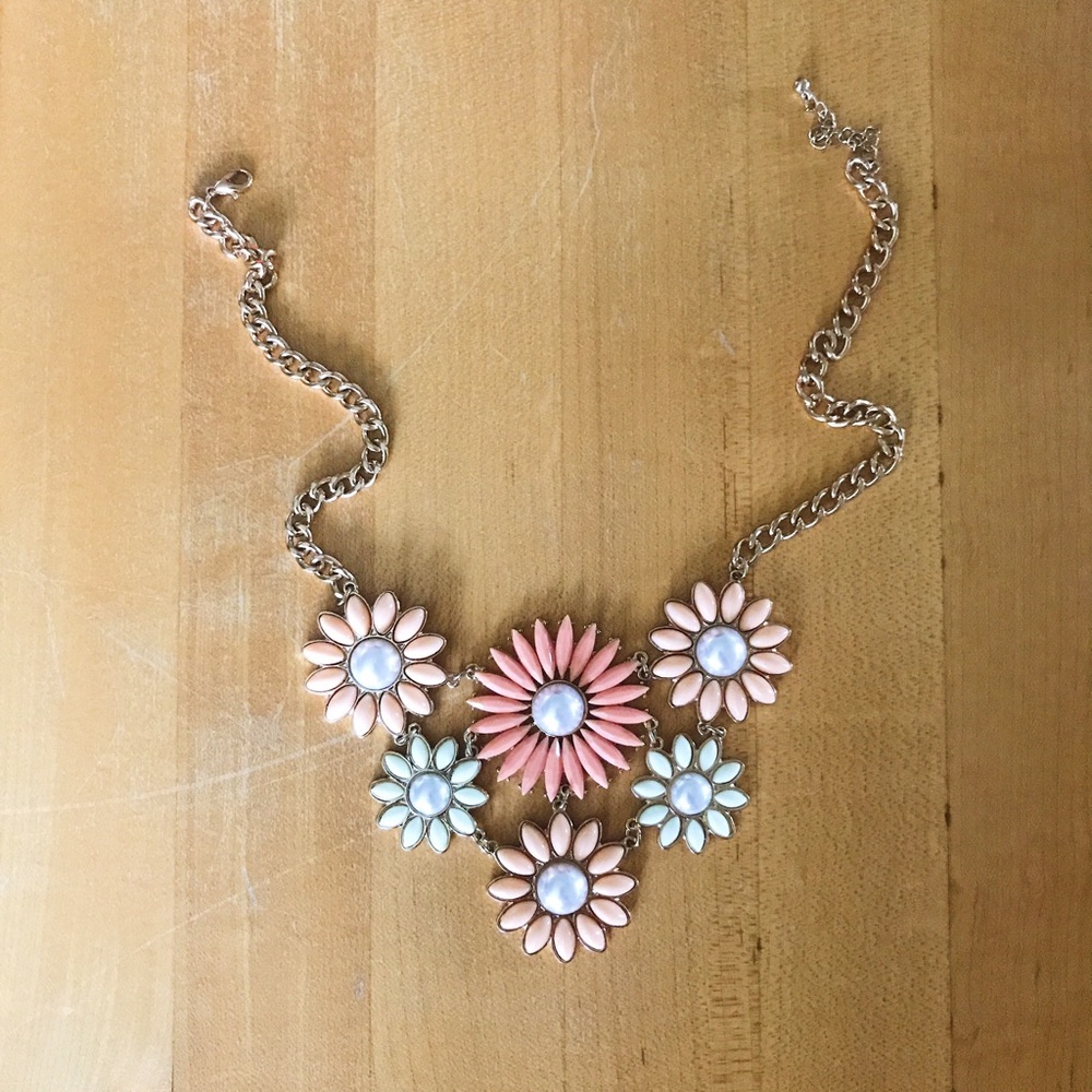 Flower statement necklace