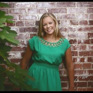 Meet your Posher, Leslie