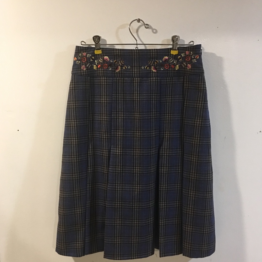 Oilily • Plaid Pleated Embroidered Wool Skirt - Picture 2 of 8