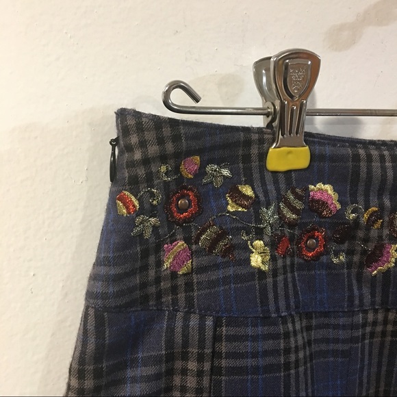 Oilily • Plaid Pleated Embroidered Wool Skirt - Picture 4 of 8