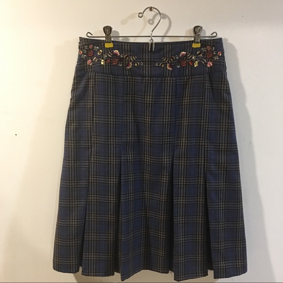 Oilily • Plaid Pleated Embroidered Wool Skirt - Picture 5 of 8