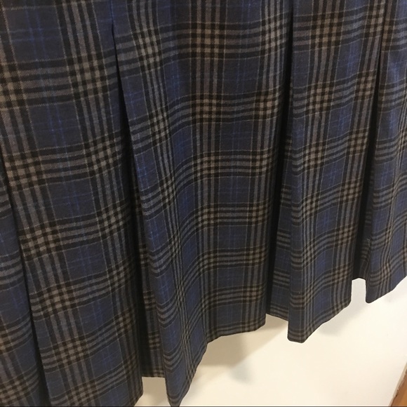 Oilily • Plaid Pleated Embroidered Wool Skirt - Picture 6 of 8