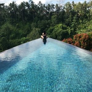 Meet your Posher, Jasmine