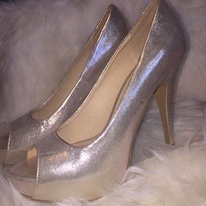 Silver Sparkly Pumps !!! 💕