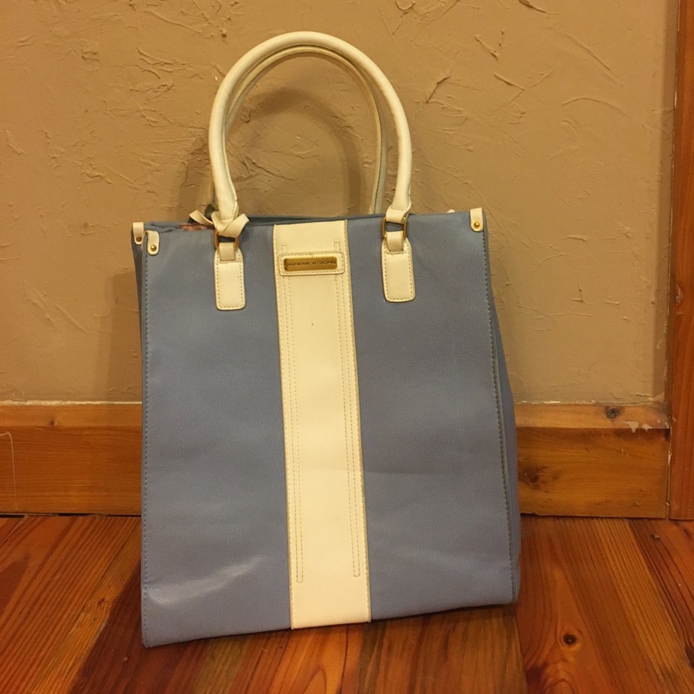 Adrienne Vittadini Bag