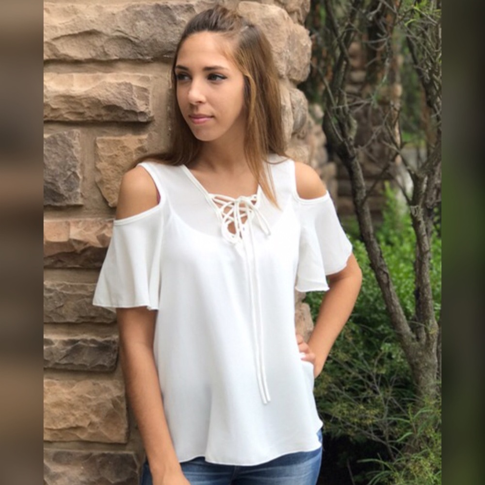 🌸Carmen Cold Shoulder Lace Up Blouse - Picture 2 of 4