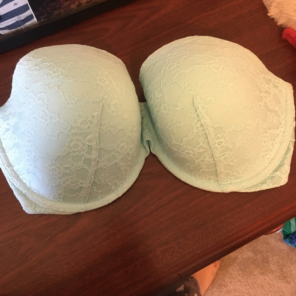 Blue Lacy Strapless Bra