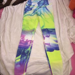 Nike lava leggings