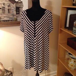 Jones New York striped top