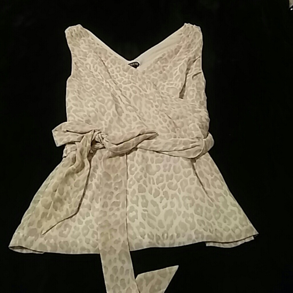 Express cheetah Top! size small