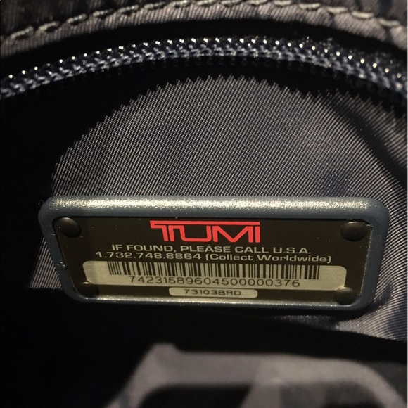 TUMI WEEKENDER / TOTE / LAPTOP BAG - Picture 7 of 7