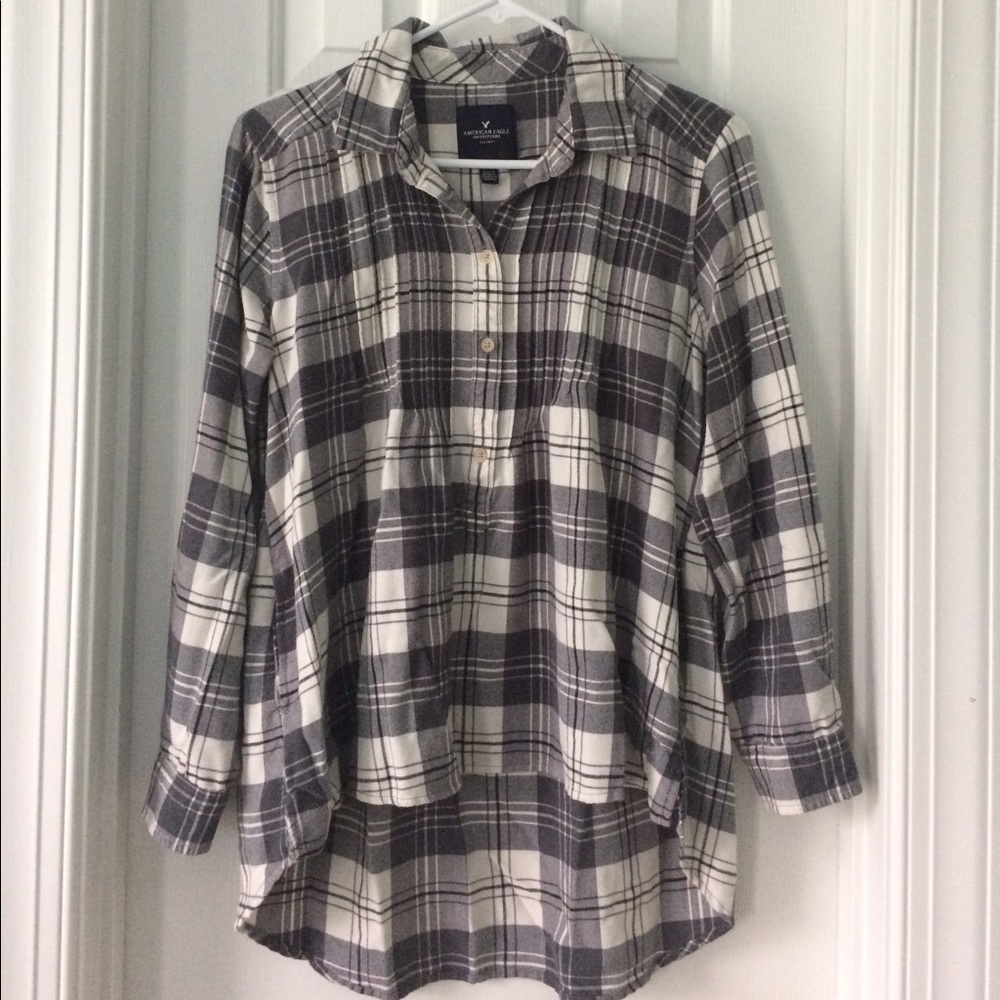 American Eagle Outfitters Flannel Top Size M