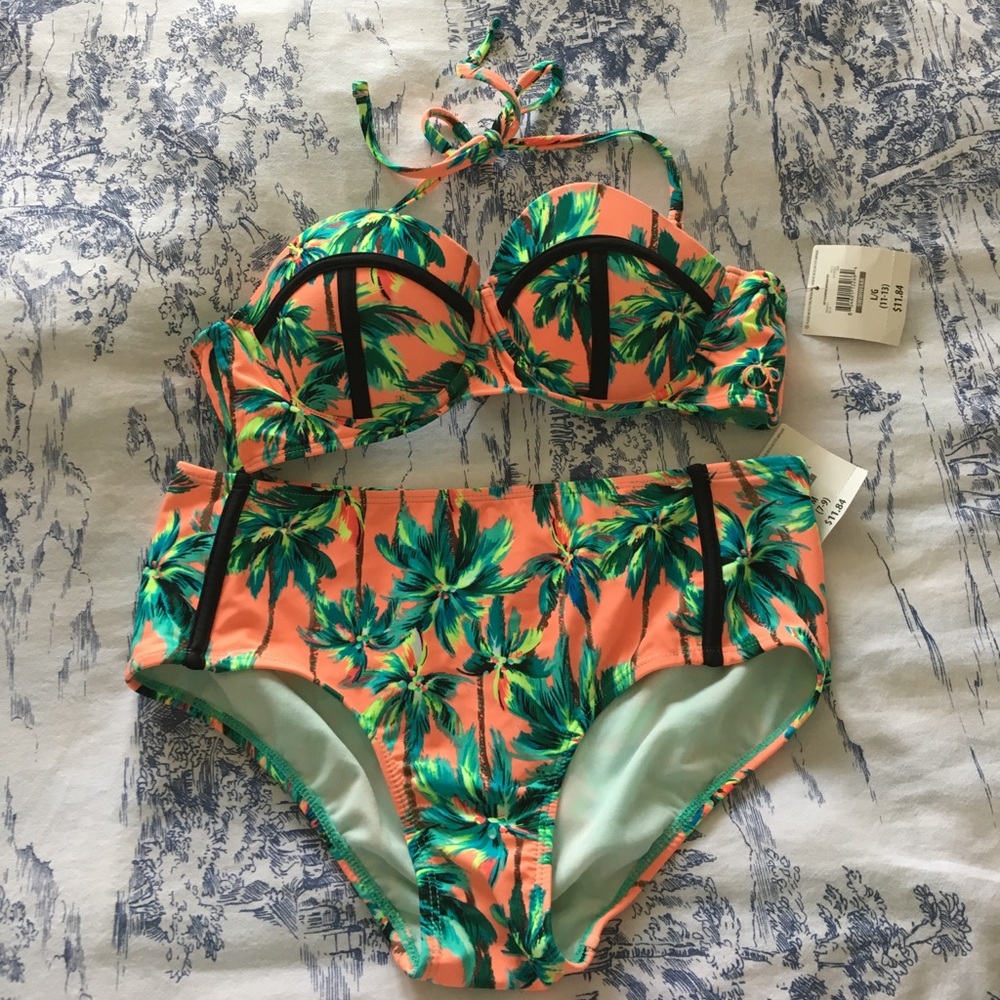 ☀️🌴NWT palm tree bikini!!🌴☀️