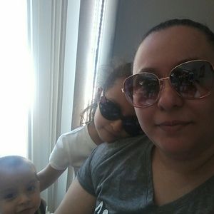 Meet your Posher, Tomasa