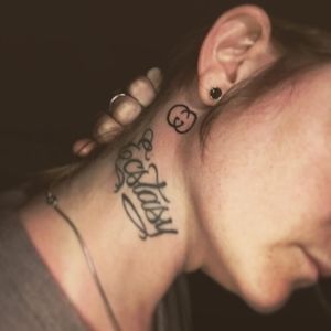 Meet your Posher, Norahneverlies