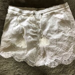 White lace shorts