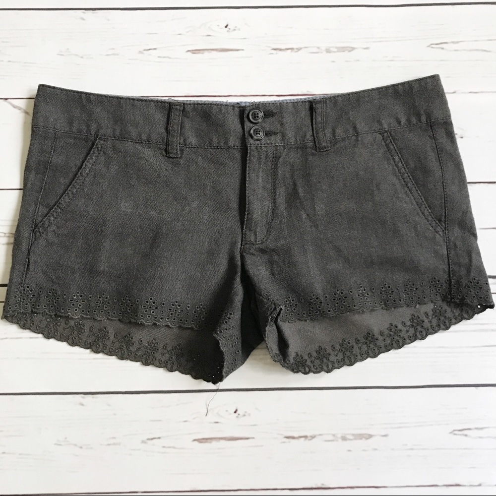 Double Button Scalloped Edge Shorts