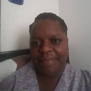 Meet your Posher, Yolanda