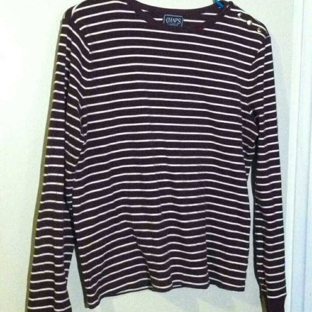 Knit long-sleeved shirt